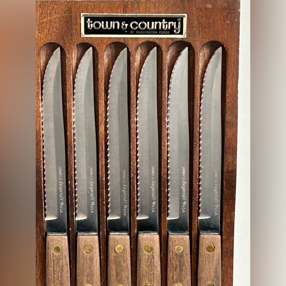 VTG FORGECRAFT TOWN & COUNTRY 6 PC STAINLESS SERRATED STEAK KNIFE SET WOOD RACK - Picture 2 of 6